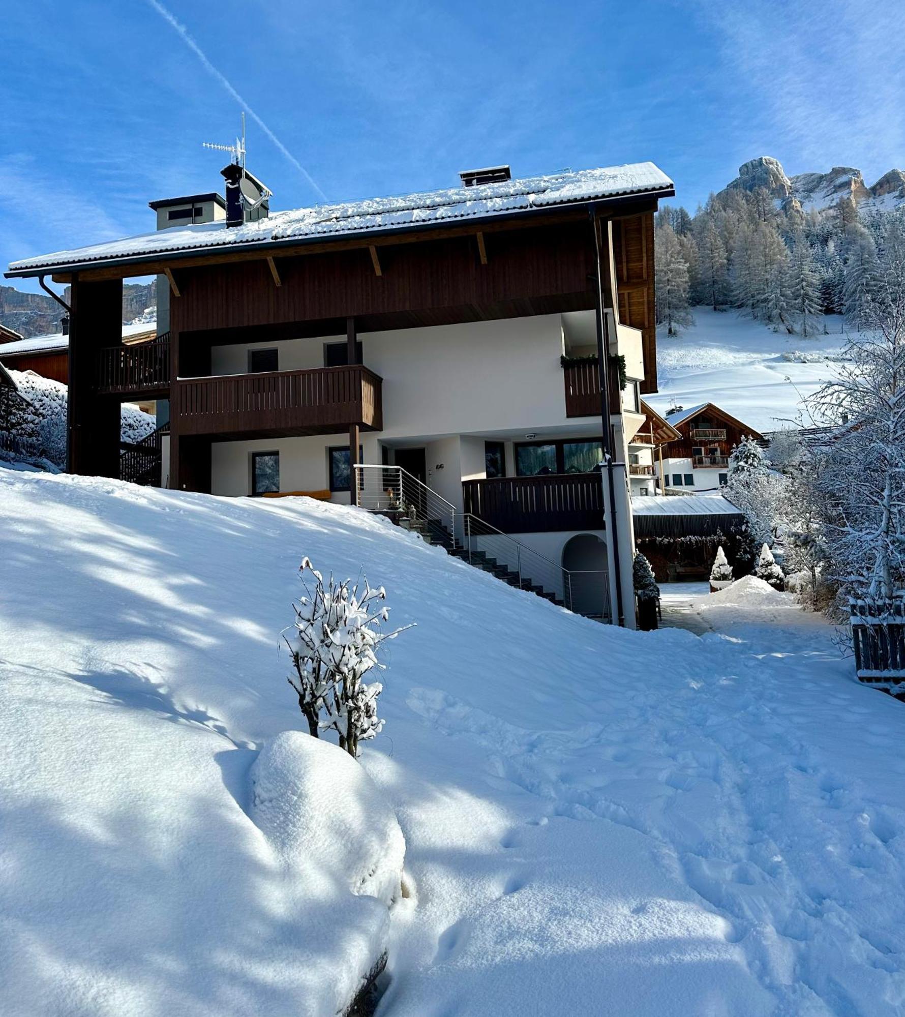 Apartment Ciasa Laoi San Cassiano  Luaran gambar