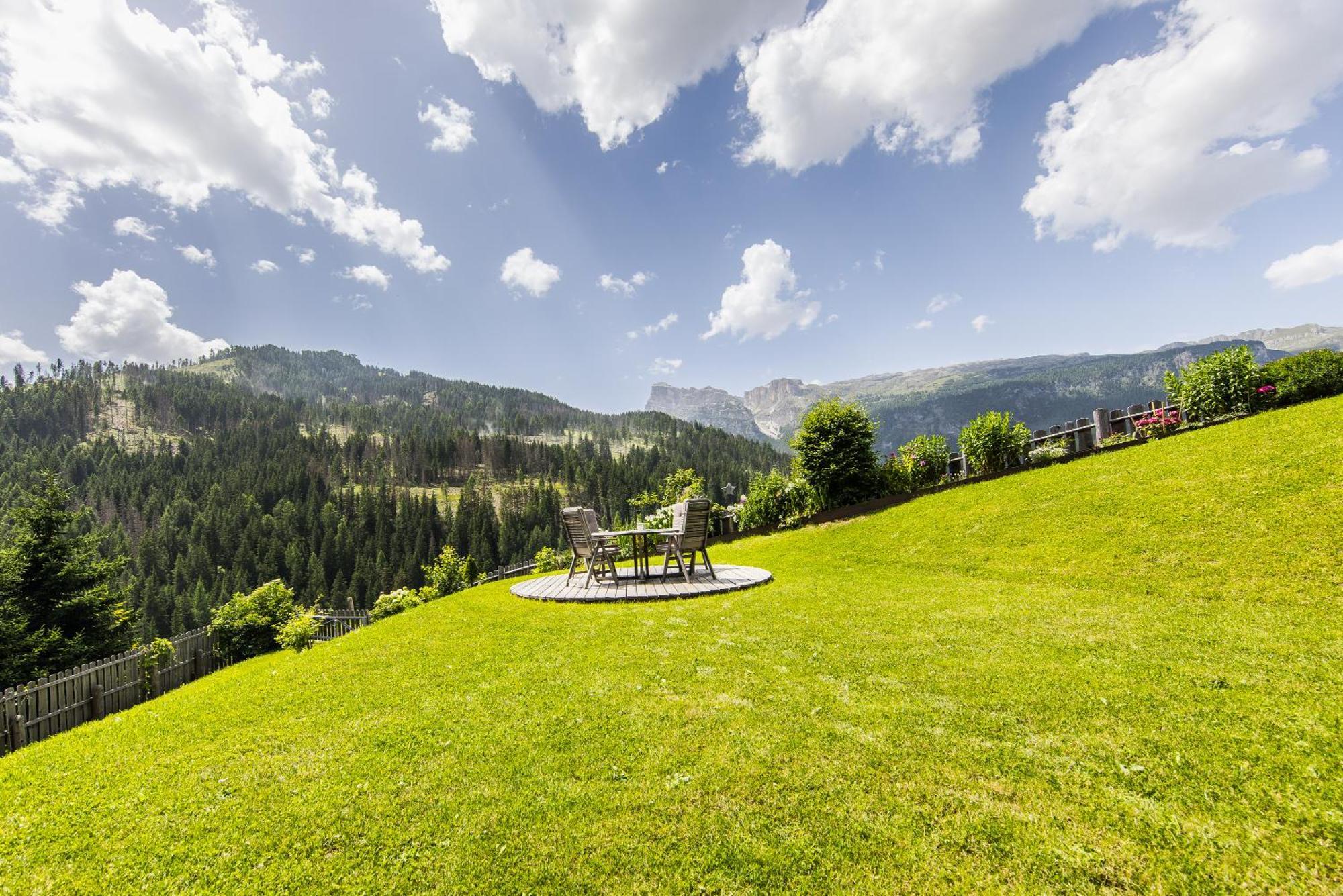 Apartment Ciasa Laoi San Cassiano  Luaran gambar