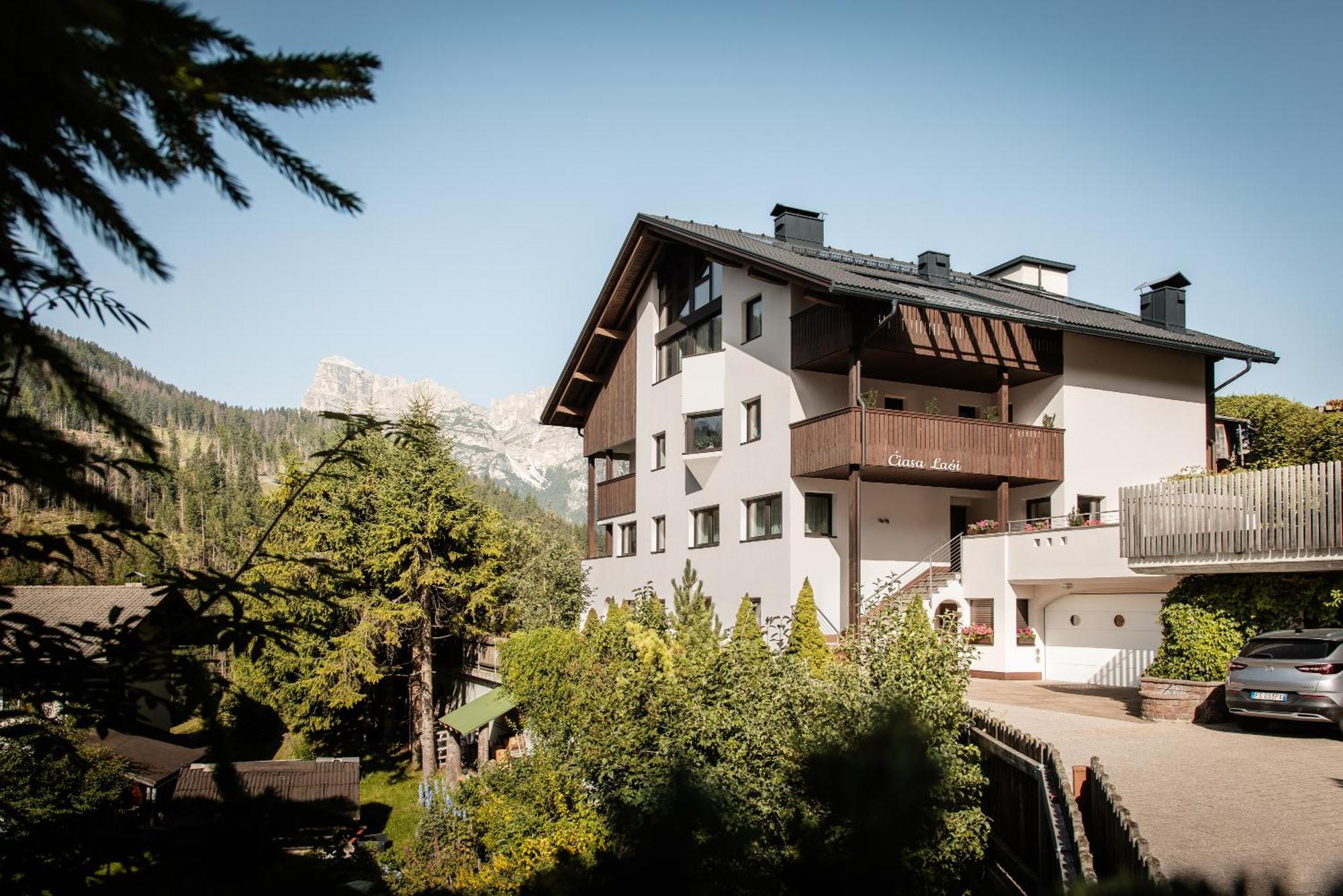Apartment Ciasa Laoi San Cassiano  Luaran gambar