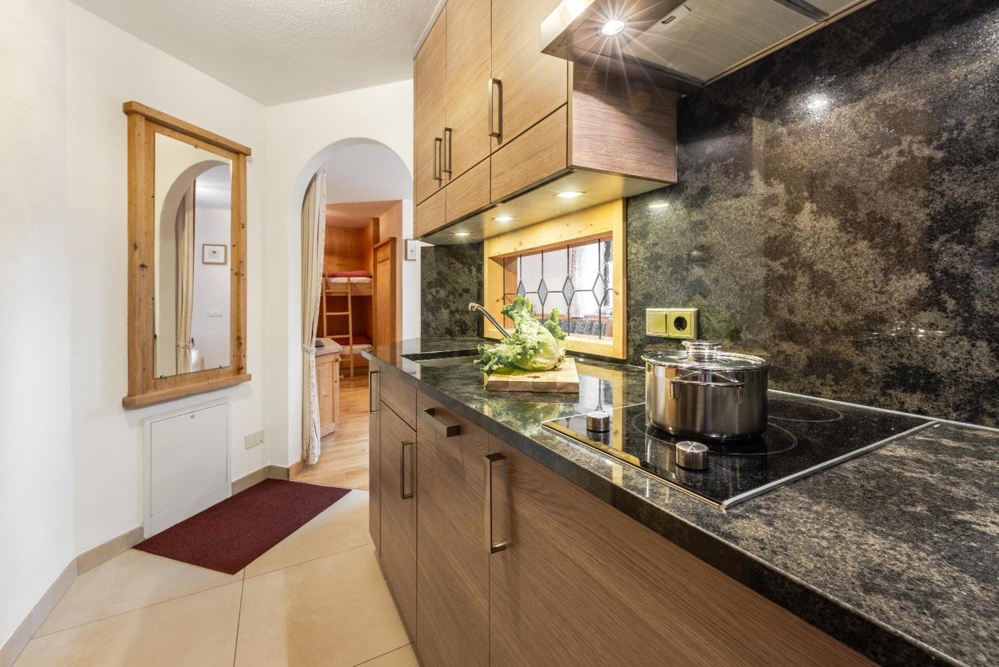Apartment Ciasa Laoi San Cassiano  Luaran gambar