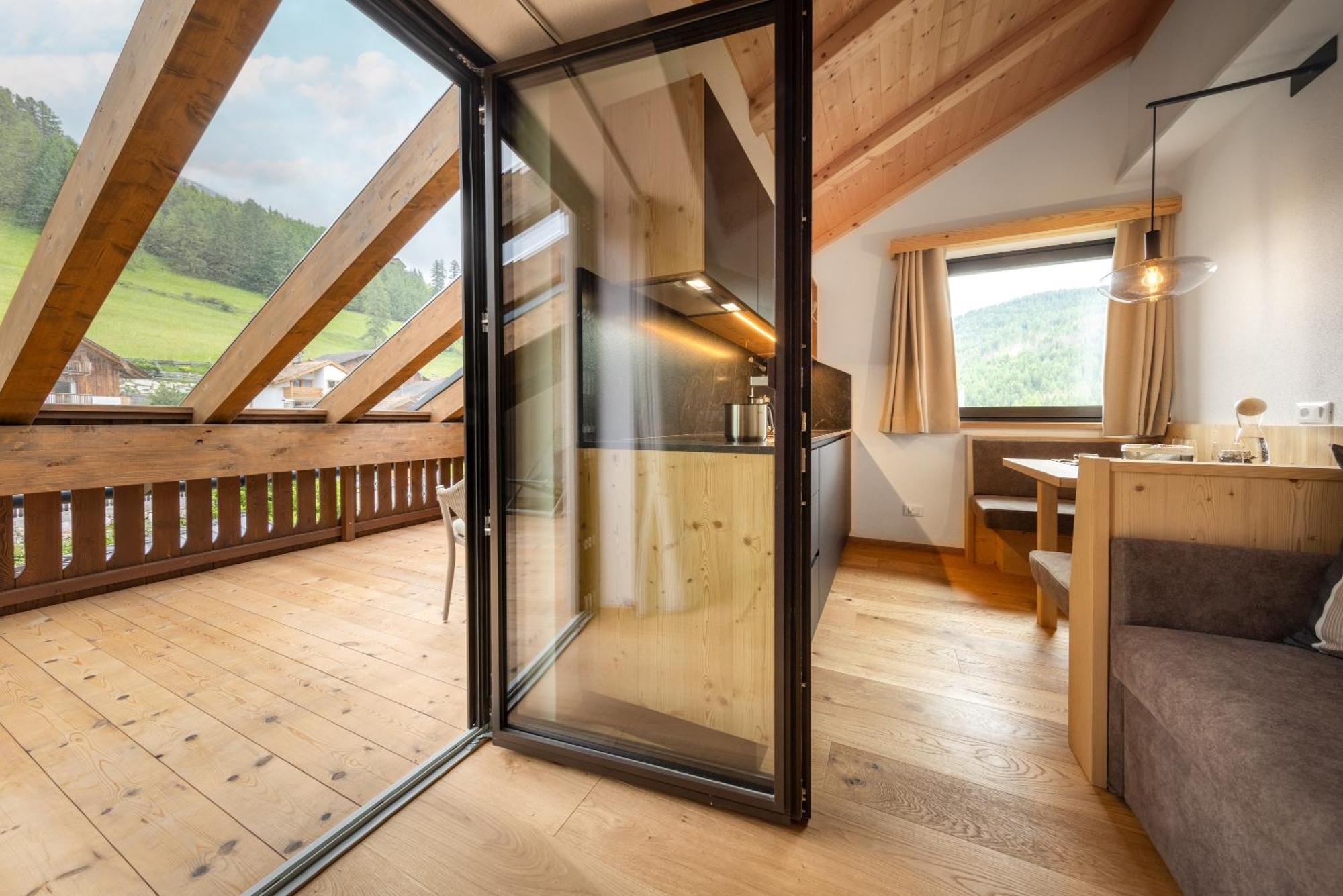 Apartment Ciasa Laoi San Cassiano  Luaran gambar