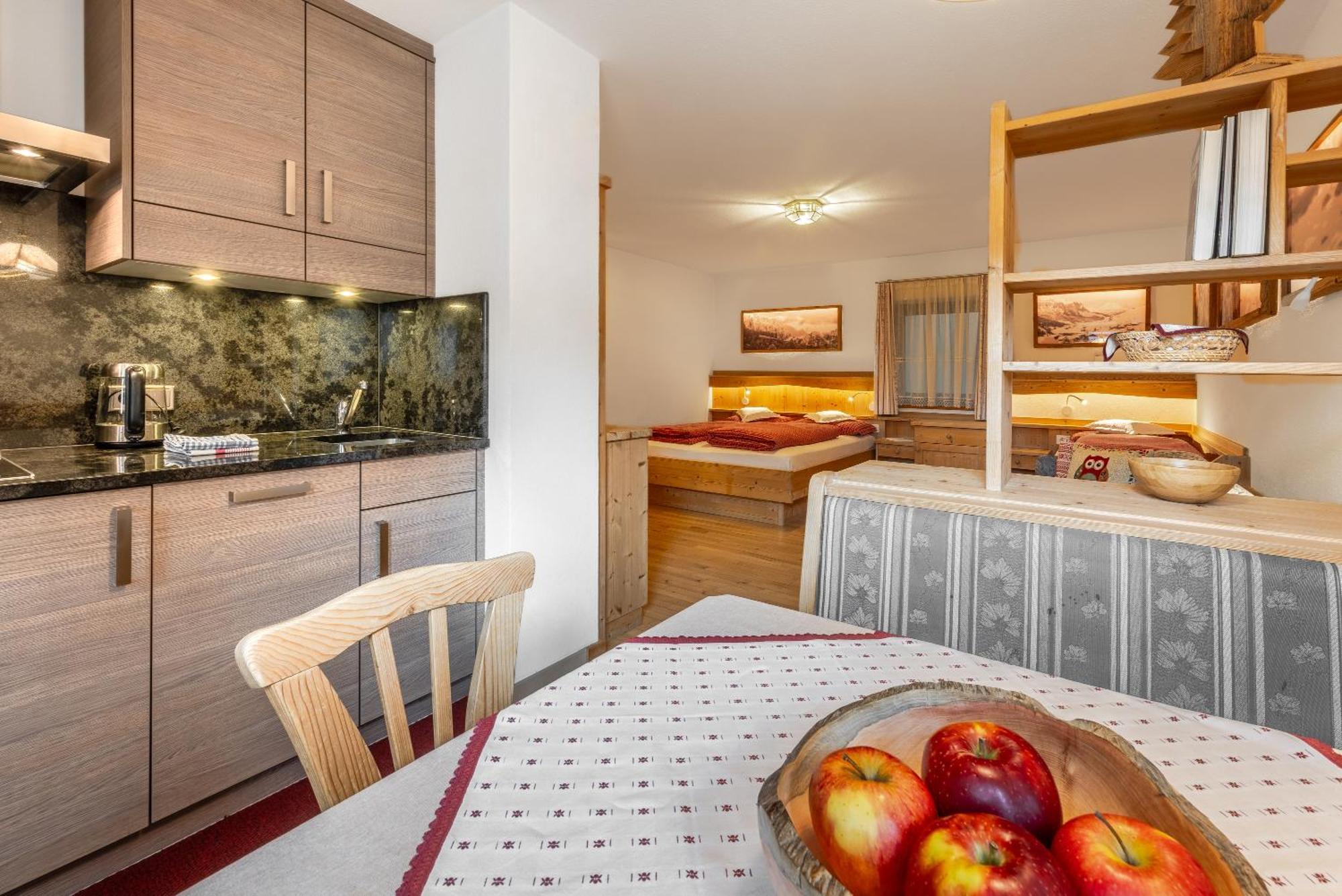 Apartment Ciasa Laoi San Cassiano  Luaran gambar